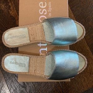 Mint and Rose Slides from Anthropologie Sz 7.5